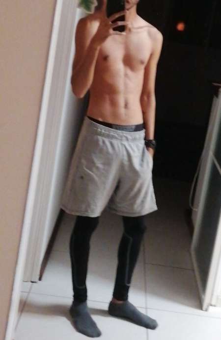 jeune homme pour madame