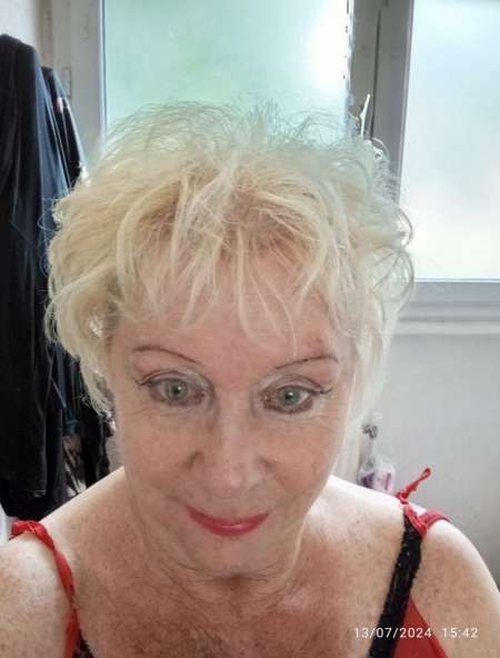 femme mure sympa voulant s